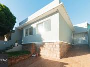 Casa / Sobrado para Venda em Porto Alegre/RS Vila...
