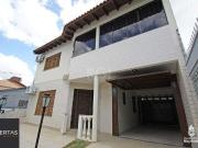 Casa / Sobrado para Venda em Porto Alegre/RS Vila...