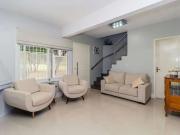 Casa / Sobrado para Venda em Porto Alegre/RS Vila...