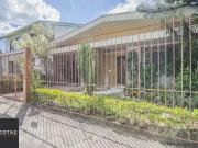 Casa / Sobrado para Venda em Porto Alegre/RS Vila...