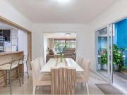 Casa / Sobrado para Venda em Porto Alegre/RS Vila...