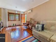 Casa / Sobrado para Venda em Porto Alegre/RS Vila João...