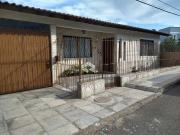 Casa / Sobrado para Venda em Porto Alegre/RS Vila Nova 2...