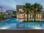 Casa / Sobrado para Venda em Porto Alegre/RS Vila Nova 3...