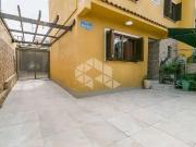 Casa / Sobrado para Venda em Porto Alegre/RS Vila Nova 3...