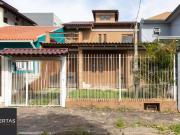Casa / Sobrado para Venda em Porto Alegre/RS Vila Nova 4...