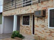 Casa / Sobrado para Venda em Porto Alegre/RS Vila Nova 4...