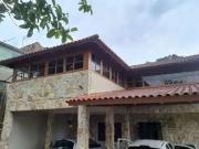 Casa / Sobrado para Venda em Porto Alegre/RS Vila Nova 4...