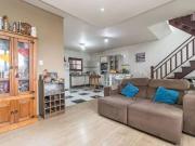 Casa / Sobrado para Venda em Porto Alegre/RS Vila Nova 6...