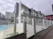 Casa / Sobrado para Venda em Porto Belo/SC Centro 3 Quartos