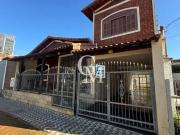 Casa / Sobrado para Venda em Pouso Alegre/MG Centro 4...