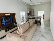 Casa / Sobrado para Venda em Pouso Alegre/MG Colinas de...