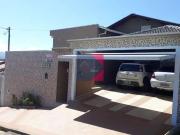 Casa / Sobrado para Venda em Pouso Alegre/MG Jardim...