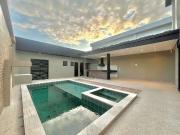 Casa / Sobrado para Venda em Praia Grande/SP Nova Mirim...