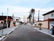 Casa / Sobrado para Venda em Praia Grande/SP Solemar 5...
