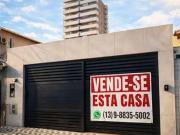 Casa / Sobrado para Venda em Praia Grande/SP Tupi 2 Quartos