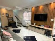 Casa / Sobrado para Venda em Praia Grande/SP Tupi 3 Quartos