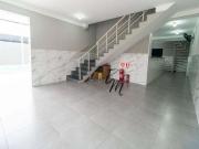 Casa / Sobrado para Venda em Praia Grande/SP Tupi 5 Quartos