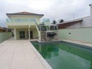 Casa / Sobrado para Venda em Praia Grande/SP Tupi 6 Quartos