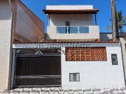 Casa / Sobrado para Venda em Praia Grande/SP Vila...