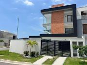 Casa / Sobrado para Venda em Rio de Janeiro/RJ Vargem...