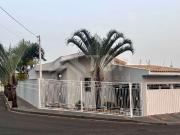 Casa / Sobrado para Venda em São Carlos/SP Chácara São...