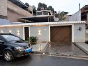 Casa / Sobrado para Venda em São João de Meriti/RJ Vale...
