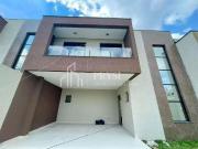 Casa / Sobrado para Venda em São José dos Pinhais/PR...