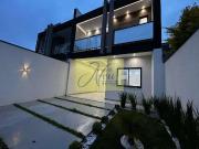 Casa / Sobrado para Venda em São José dos Pinhais/PR...