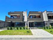 Casa / Sobrado para Venda em São José dos Pinhais/PR...