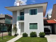 Casa / Sobrado para Venda em São José dos Pinhais/PR...