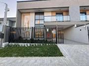 Casa / Sobrado para Venda em São José dos Pinhais/PR...
