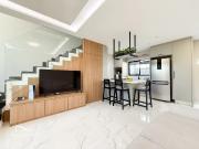 Casa / Sobrado para Venda em São José dos Pinhais/PR...