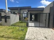 Casa / Sobrado para Venda em São José dos Pinhais/PR...