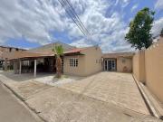 Casa / Sobrado para Venda em São José dos Pinhais/PR...