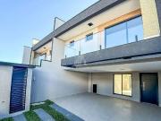 Casa / Sobrado para Venda em São José dos Pinhais/PR...