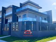 Casa / Sobrado para Venda em São José dos Pinhais/PR...