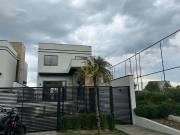 Casa / Sobrado para Venda em São José dos Pinhais/PR...