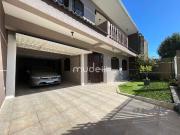 Casa / Sobrado para Venda em São José dos Pinhais/PR...