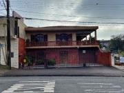 Casa / Sobrado para Venda em São José dos Pinhais/PR...