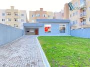 Casa / Sobrado para Venda em São José dos Pinhais/PR...