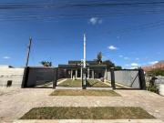Casa / Sobrado para Venda em São José dos Pinhais/PR São...