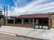 Casa / Sobrado para Venda em São José dos Pinhais/PR São...