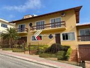 Casa / Sobrado para Venda em São José/SC Barreiros 4 Quartos