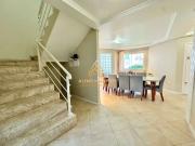 Casa / Sobrado para Venda em São José/SC Barreiros 5 Quartos