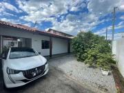 Casa / Sobrado para Venda em São José/SC Ipiranga 3 Quartos