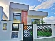 Casa / Sobrado para Venda em São José/SC Lisboa 4 Quartos