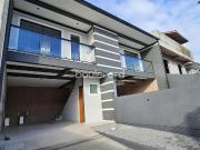 Casa / Sobrado para Venda em São José/SC Potecas 2 Quartos