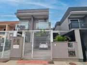 Casa / Sobrado para Venda em São José/SC Potecas 3 Quartos