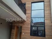 Casa / Sobrado para Venda em São Paulo/SP Interlagos 4...